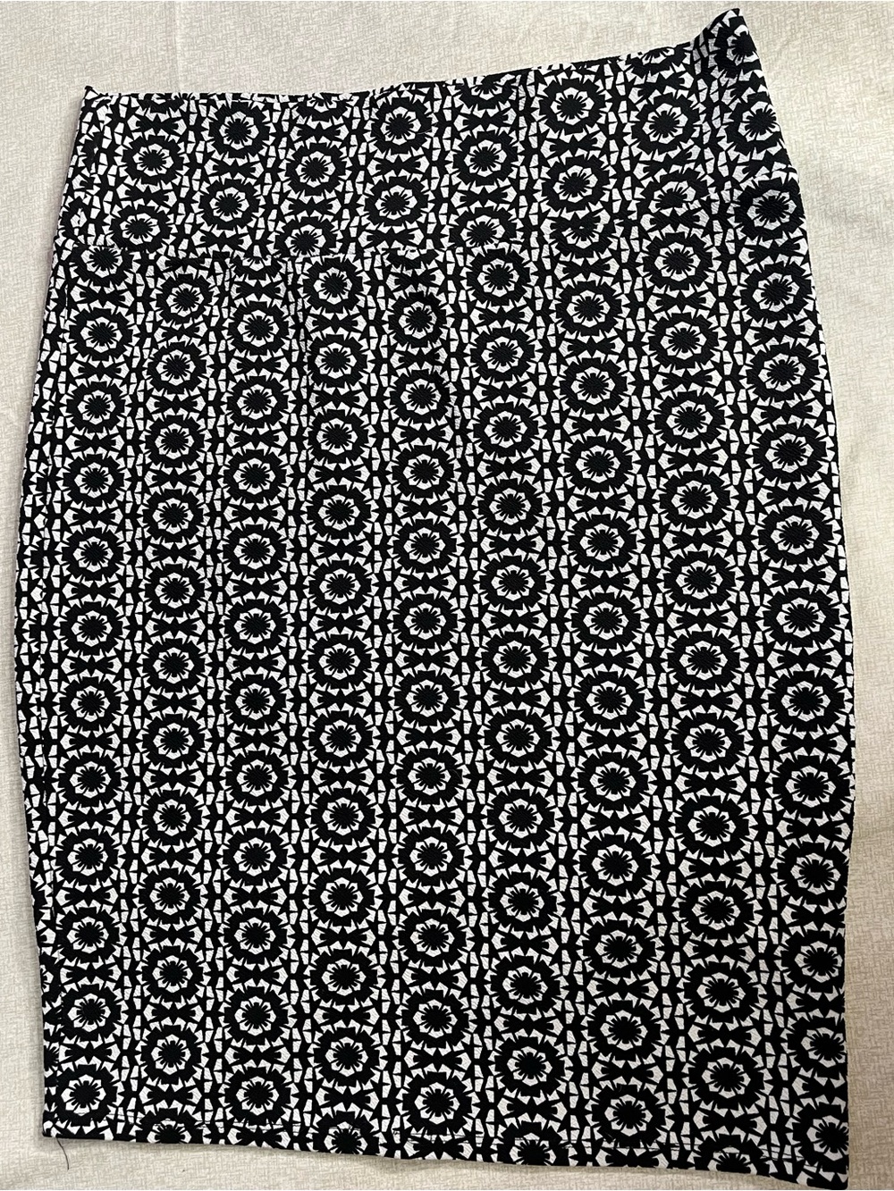 LuLaRoe Black and White Floral Geometric Pencil Skirt